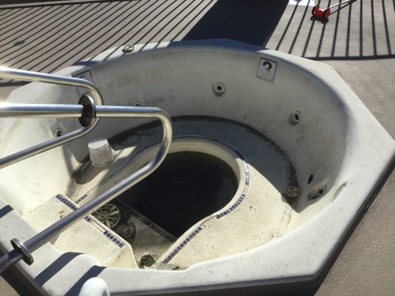 CPR Pools plaster finishing