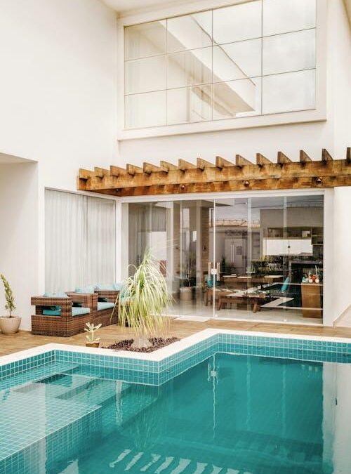 Enhance Your Home’s Value with Modern Pool Designs in Glendale