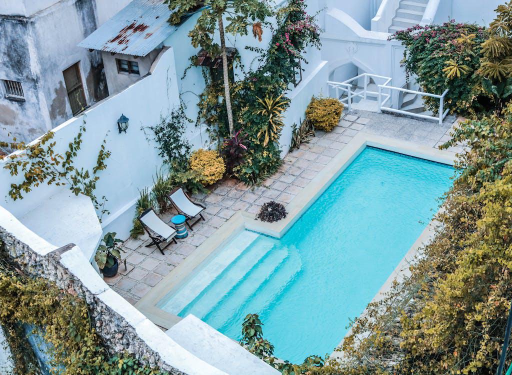 Custom pool construction by CPR Pools, trusted Beverly Hills, CA pool builder